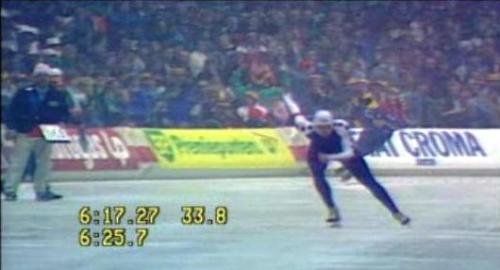 Leo Visser op weg naar zijn 5km-wereldrecord (Thialf, 1987)