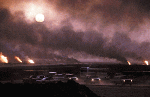 1991: Brandende oliebronnen in Koeweit (US Military)