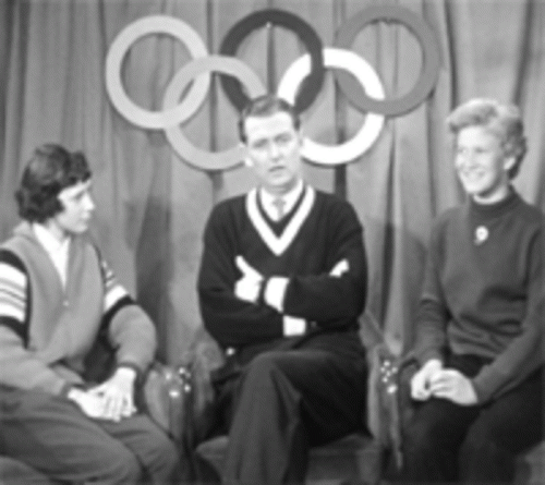 &lt;p&gt;Sjoukje Dijkstra (rechts) en Joan Haanappel in afwachting van het eerste Olympische&amp;nbsp;sport-tv-interview op de Nederlandse tv met Siebe van der Zee.&lt;/p&gt;