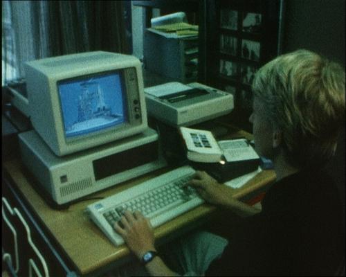 De eerste IBM-computer, met computergame