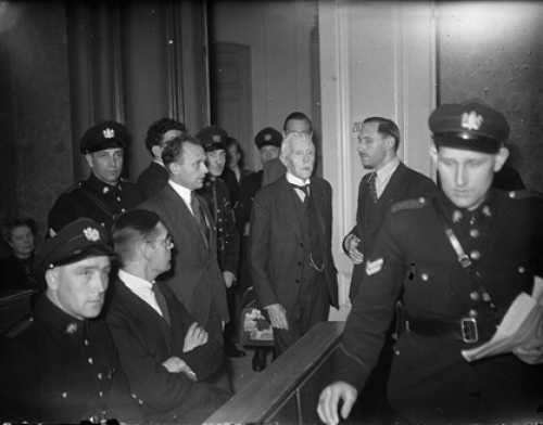 Dirk Jan de Geer in 1947, vanwege zijn bereidheid om samen te werken met nazi-Duitsland GGQ