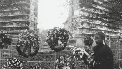 Bloemen bij rampplek Bijlmer 1992