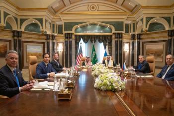 Lavrov en Rubio onderhandelen in Riyad 