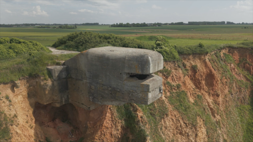 foto van een betonbouwwerk, onderdeel van de Atlantikwall
