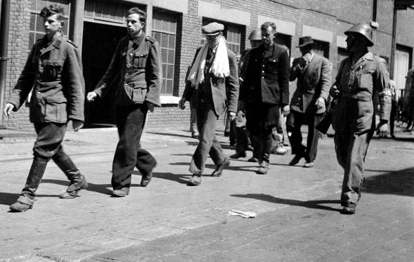 arrestatie-landwachters-mei-1945
