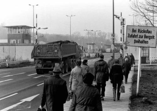 De grensovergang op de Heerstrasse in Staaken, 1987  (Landesarchiv Berlin, Edmund Kasperski,  nr. 292375)