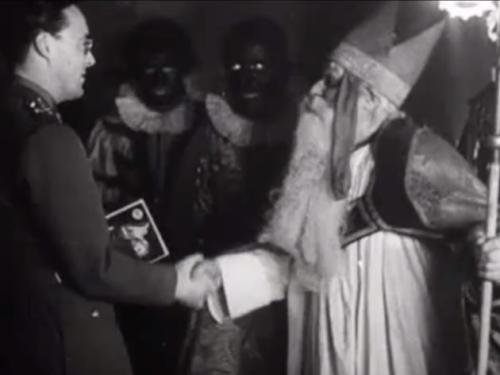 Prins Bernhard met Sinterklaas (Londen, 5 december 1941)