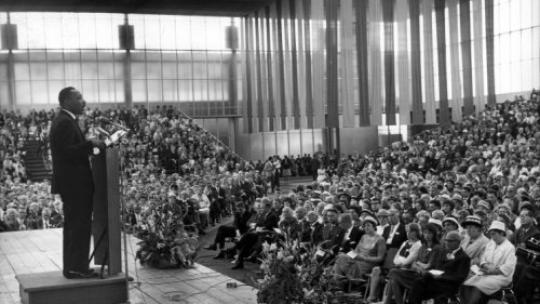 Martin Luther King in Amsterdam. Foto Nationaal Archief