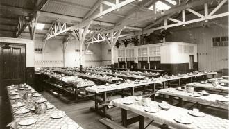 landverhuizershoteleetzaal
